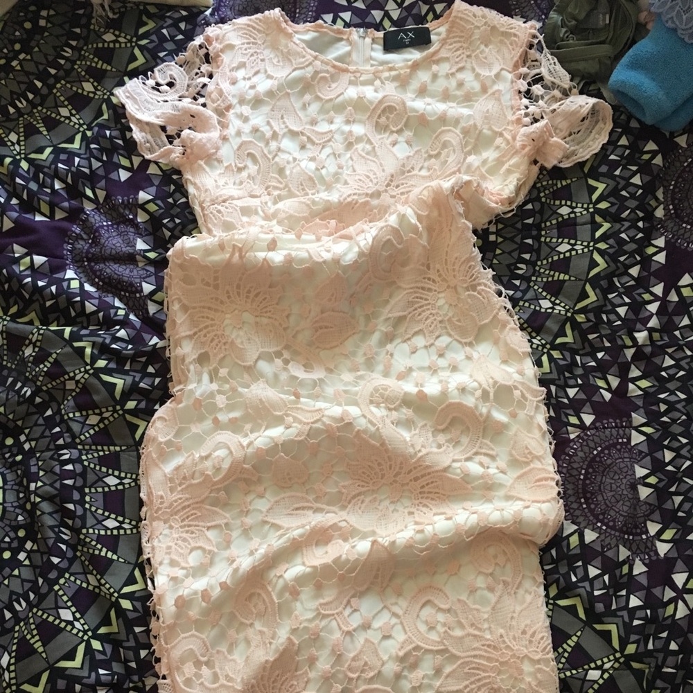 🌸 AX Paris Lace Insert Midi Dress 🌸